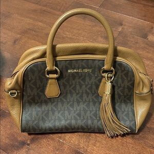 Michael Kors Black and Tan Shoulder bag monogram